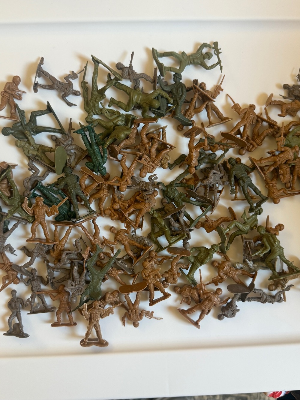 Classic Assorted Green and Brown Plastic Army Men Set- 97 pieces